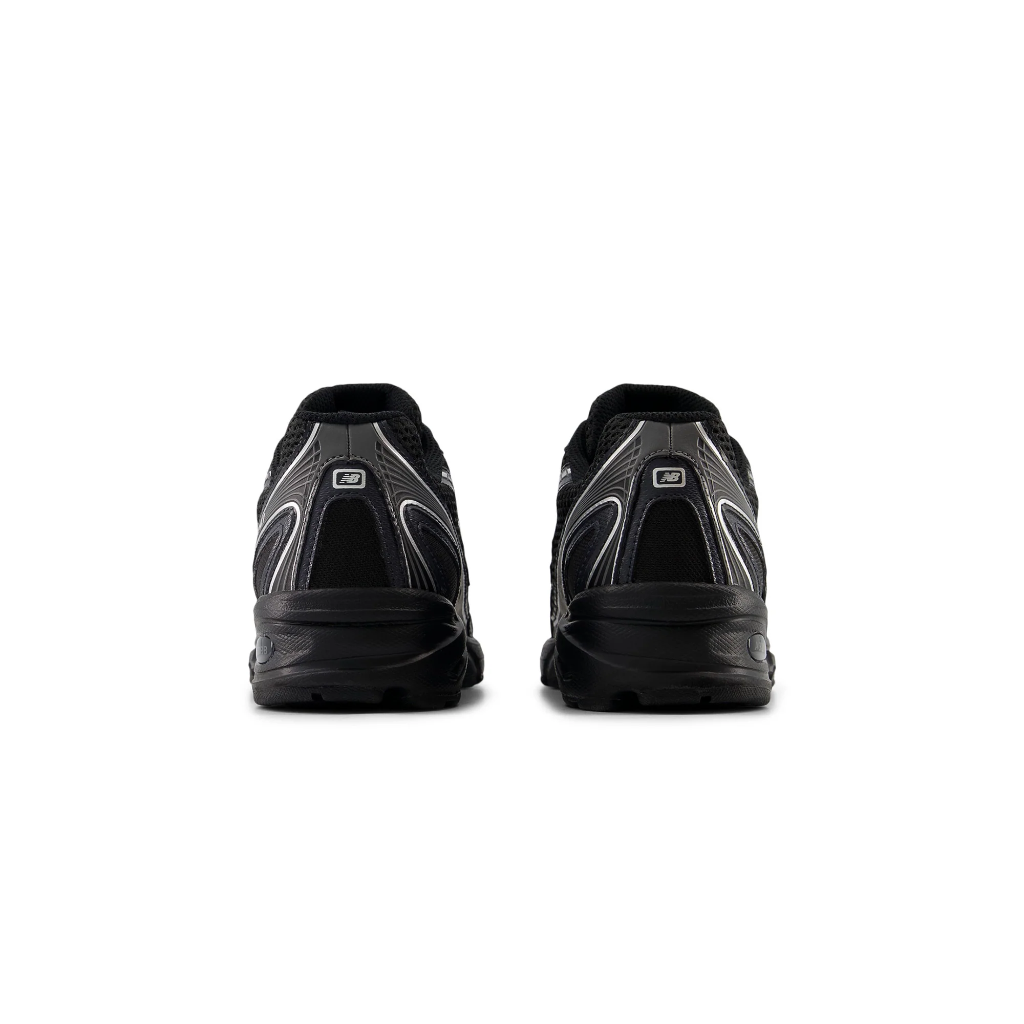 New Balance 740 'Black' - Image 4